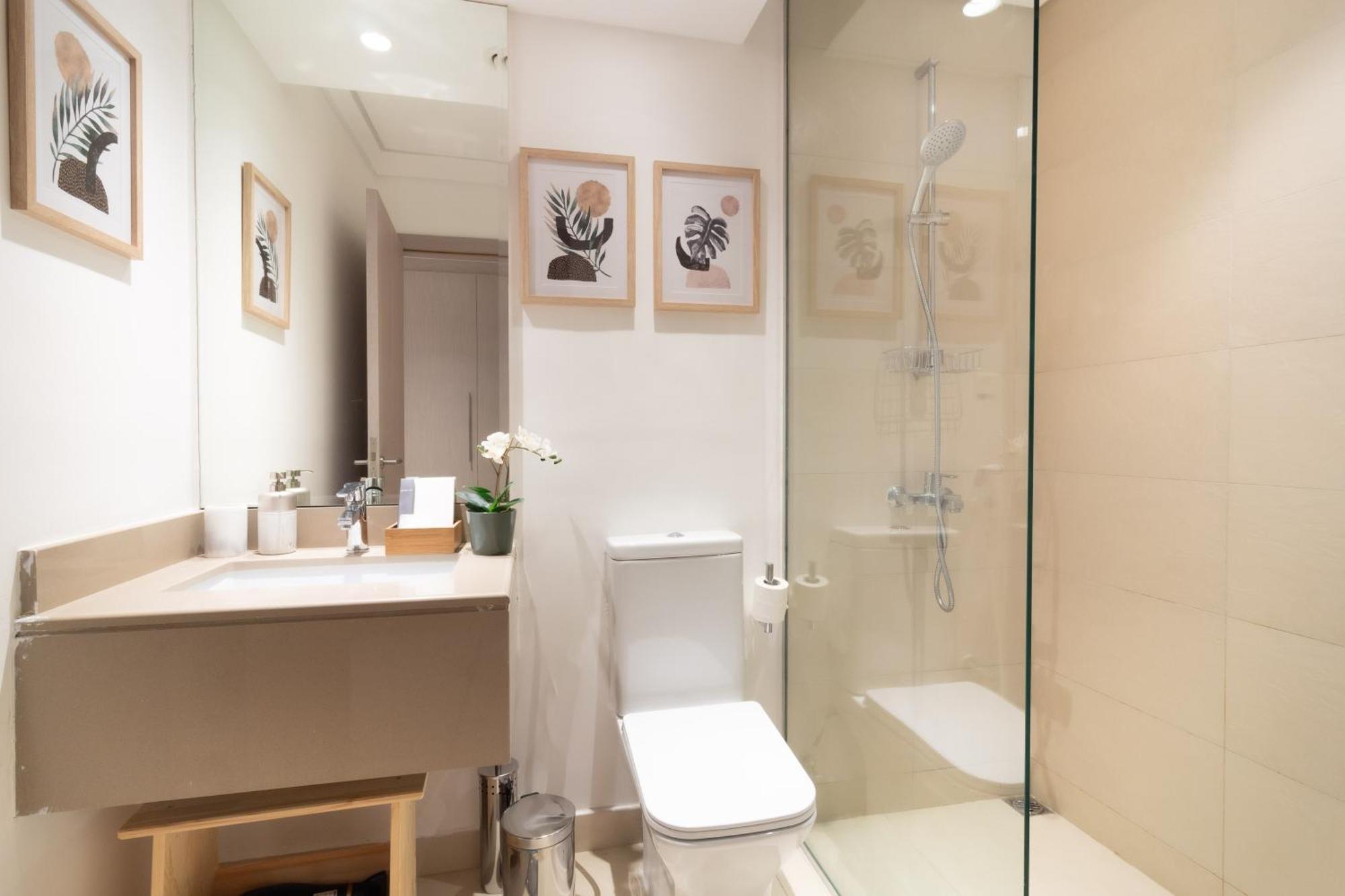Yas Island Perfect Prime Location Apartment *